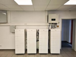 Stromspeicher-Leistung 90 kWh