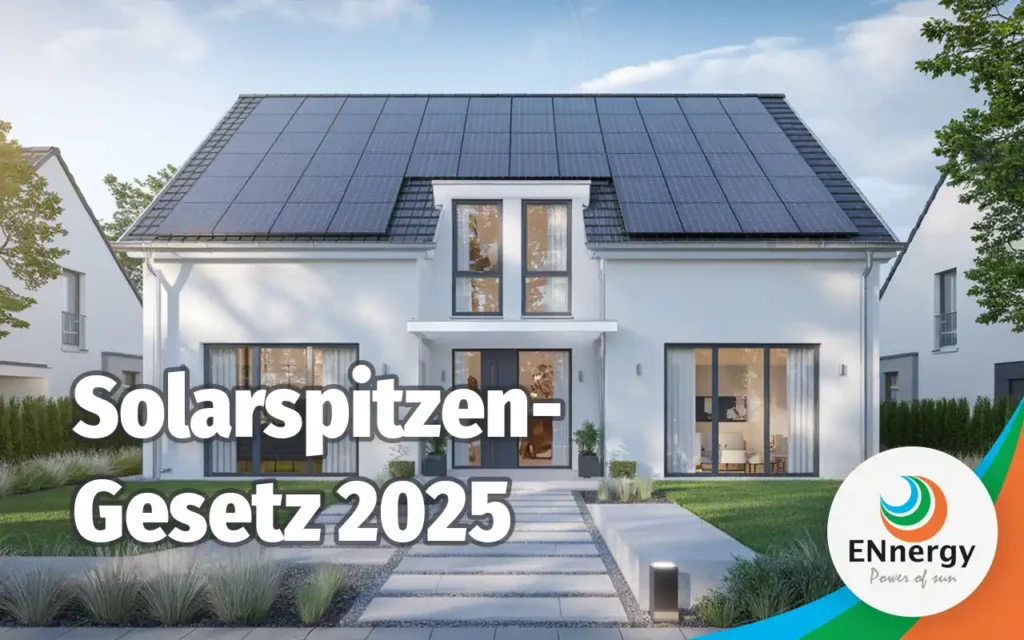 Solaranlage auf Hausdach mit Smart Meter und Steuerbox zur intelligenten Einspeisesteuerung nach dem Solarspitzengesetz